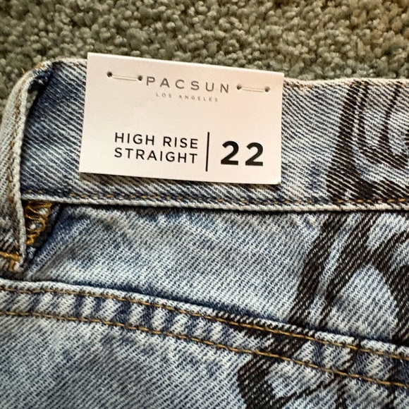 Pacsun Butterfly High Rise Straight Jeans Button Fly Womens Size 22 Raw Hem NWT - Picture 15 of 15